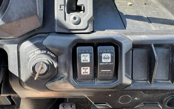 2020 Can-Am Defender HD8