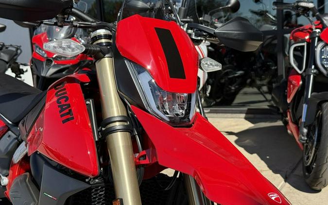2026 Ducati Hypermotard 698 Mono Red