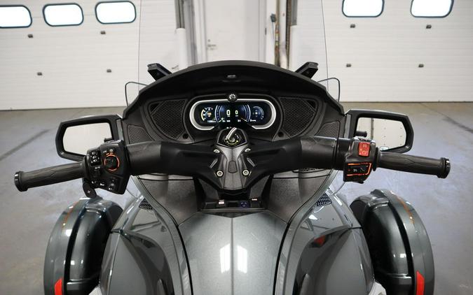 2019 Can-Am® Spyder® RT Limited Chrome