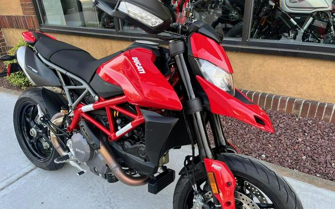 2022 Ducati Hypermotard 950 Ducati Red