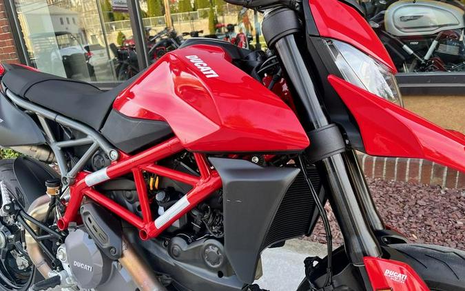 2022 Ducati Hypermotard 950 Ducati Red