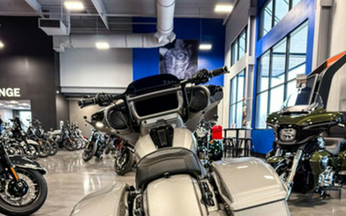 2023 Harley-Davidson FLHXSE - CVO Street Glide