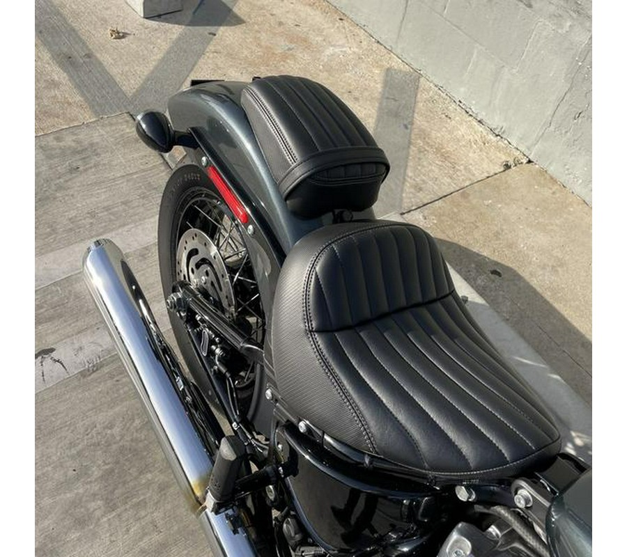 2025 Harley-Davidson® FXBB - Street Bob®