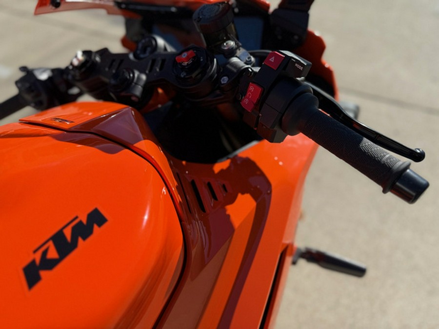 2026 KTM RC 990 R