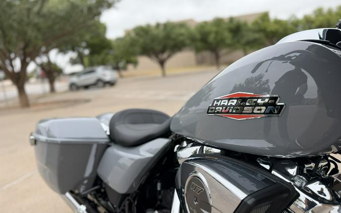 2026 Harley-Davidson® Street Glide® Dark Billiard Gray Chrome Trim