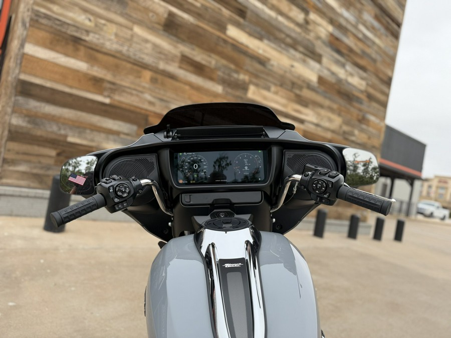 2026 Harley-Davidson® Street Glide® Dark Billiard Gray Chrome Trim