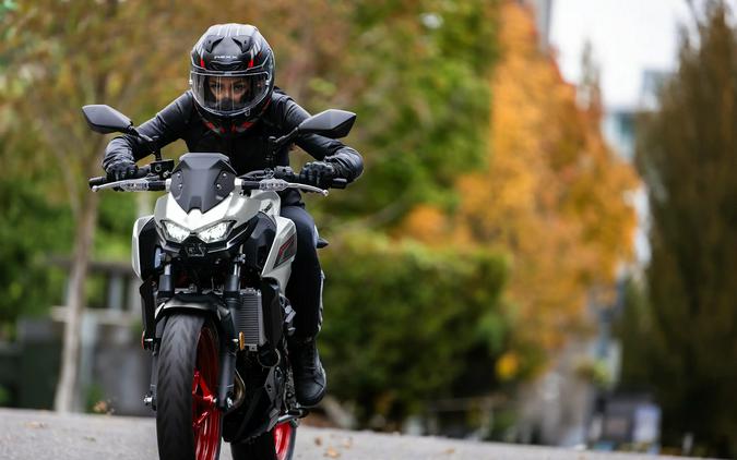 2026 Kawasaki Z500 SE ABS Pearl Blizzard White/Ebony - KM3119