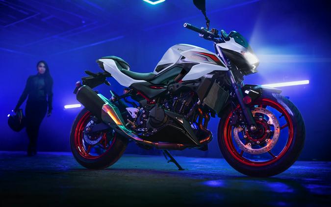 2026 Kawasaki Z500 SE ABS Pearl Blizzard White/Ebony - KM3119