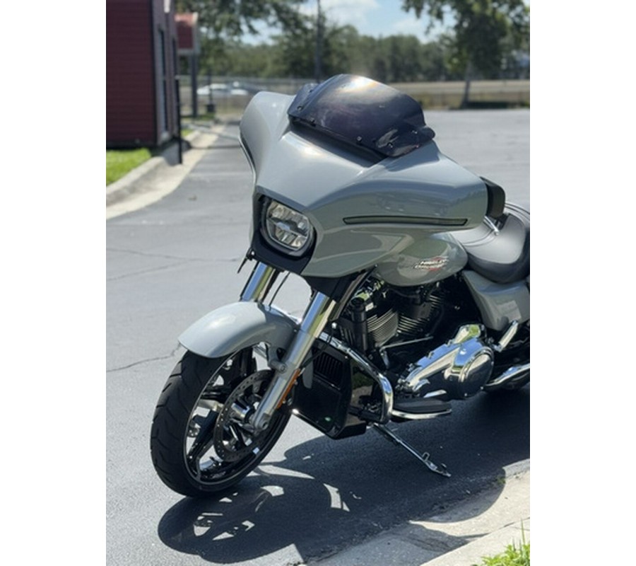 2025 Harley-Davidson FLHX - Street Glide