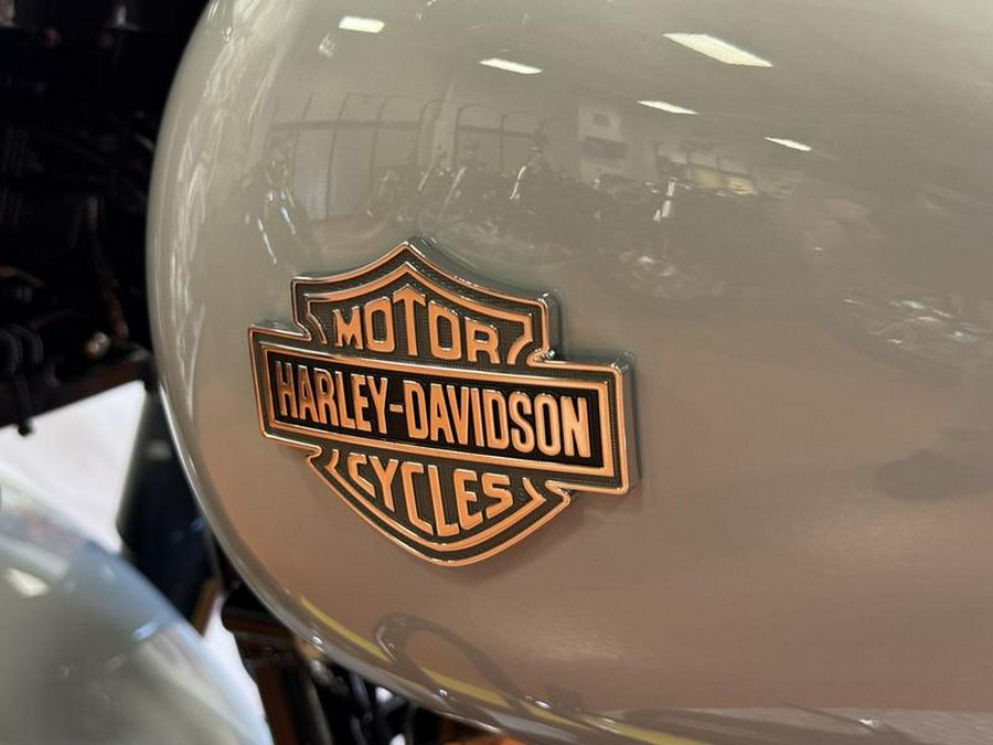 2025 Harley-Davidson® FLHRXS - Road King® Special