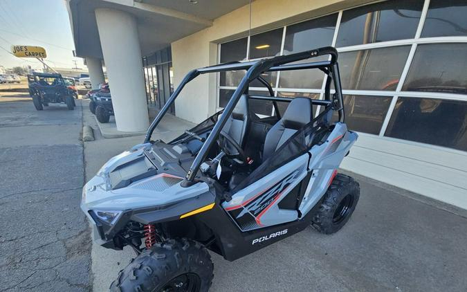 2024 Polaris RZR 200 EFI