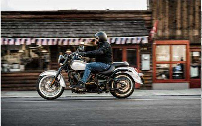 2024 Kawasaki Vulcan® 900 CLASSIC