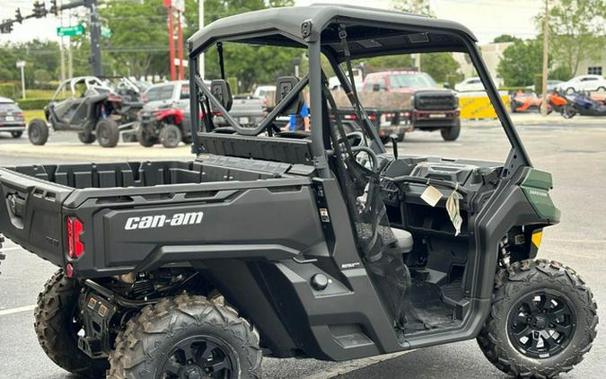 2024 Can-Am Defender DPS HD7 Tundra Green