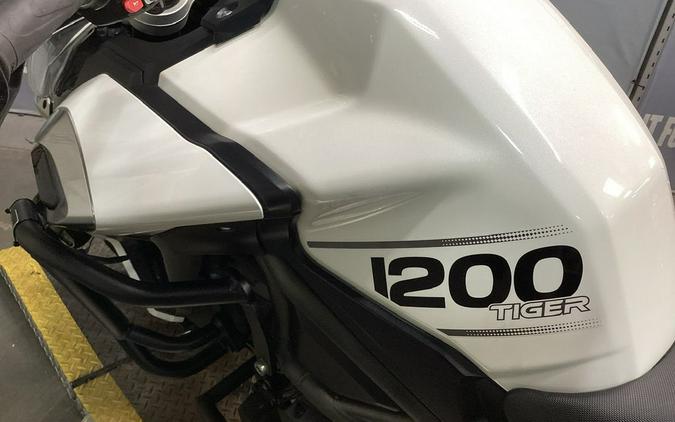 2018 Triumph Tiger 1200 XCA Crystal White