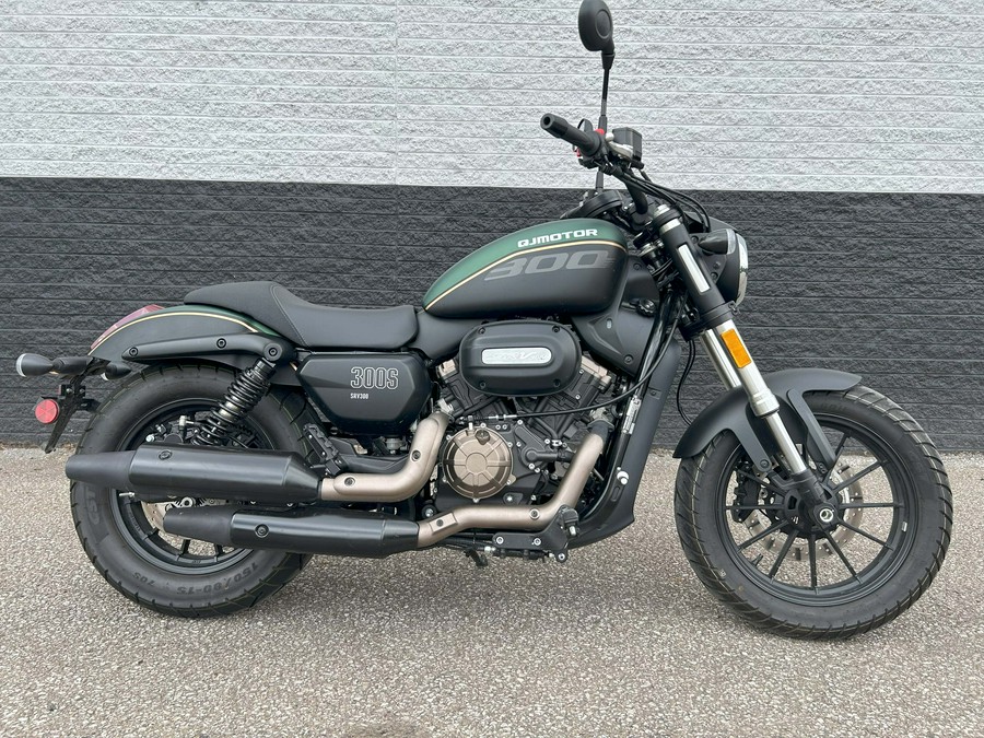 2023 QJMotor SRV300 [V-Twin]