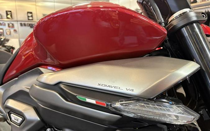 2026 Ducati XDiavel V4 Burning Red