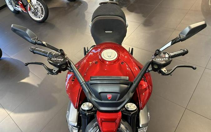 2026 Ducati XDiavel V4 Burning Red