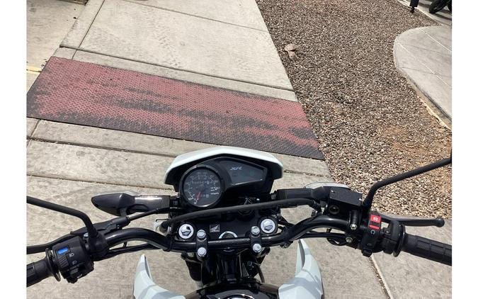 2024 XR™ 150L - Honda