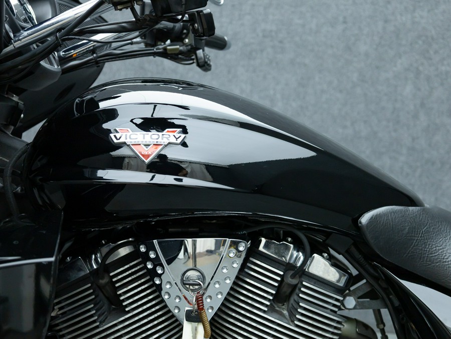 2013 VICTORY CROSS COUNTRY TOURING W/ABS