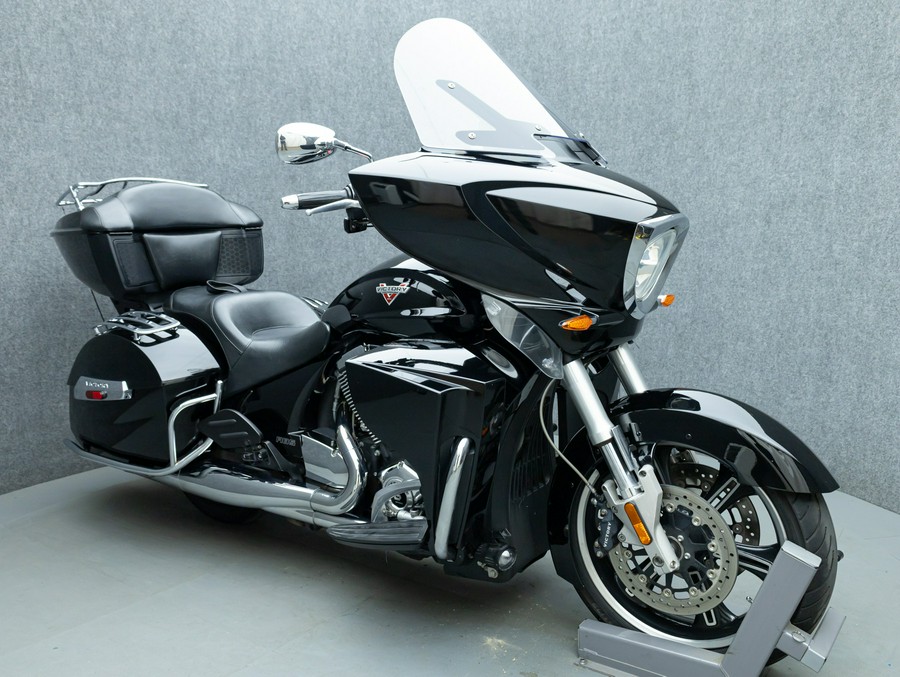 2013 VICTORY CROSS COUNTRY TOURING W/ABS