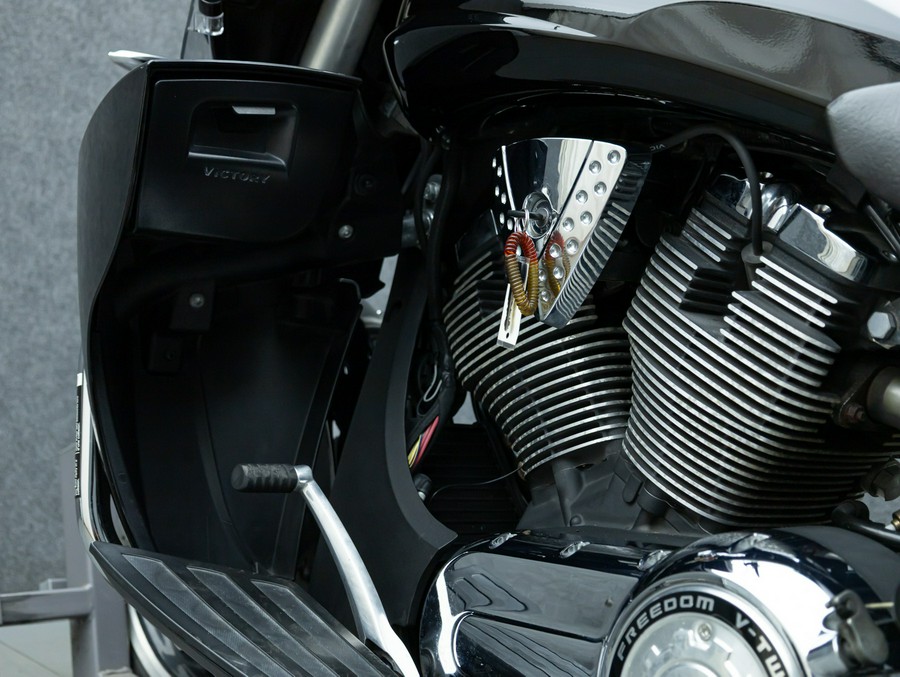 2013 VICTORY CROSS COUNTRY TOURING W/ABS