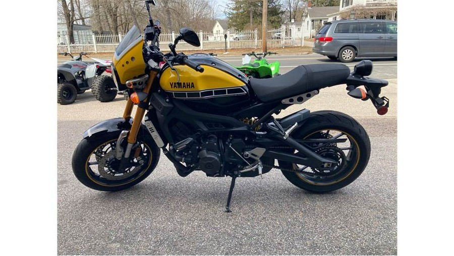 2016 Yamaha XSR900 - 60th Anniversary Yellow
