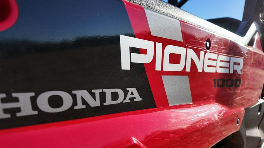 2025 Honda® Pioneer 1000 Deluxe