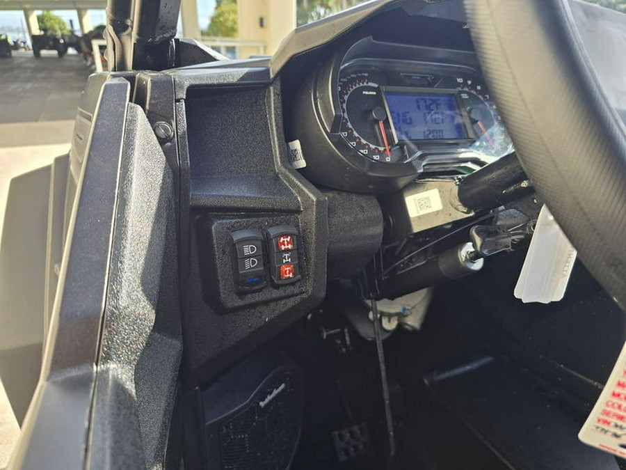 2026 Polaris® General XP 4 1000 Premium