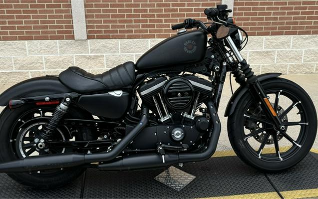 2022 Harley-Davidson Iron 883 Review [Air-Cooled Sportster]