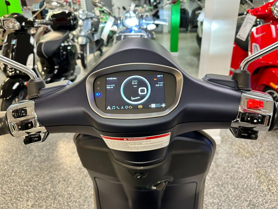 2025 Vespa Primavera 150 Tech