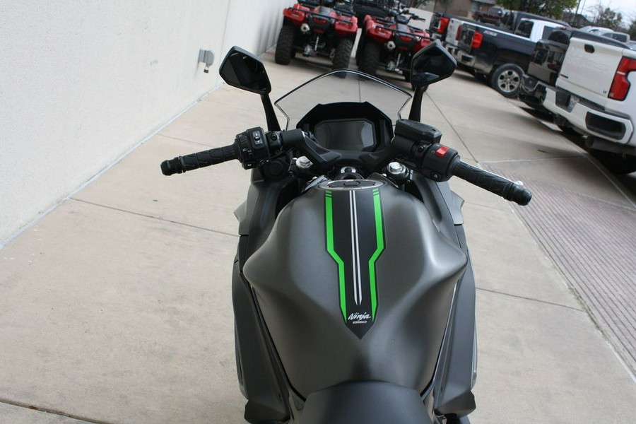 2024 Kawasaki EX650RRFAL