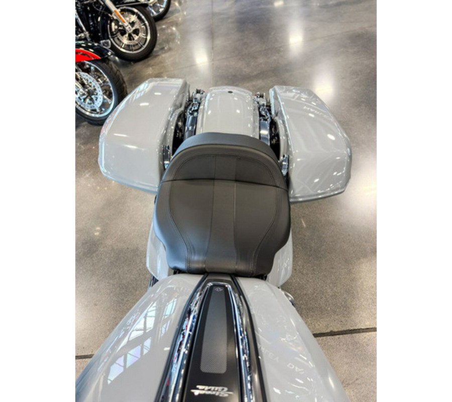 2026 Harley-Davidson FLHX - Street Glide