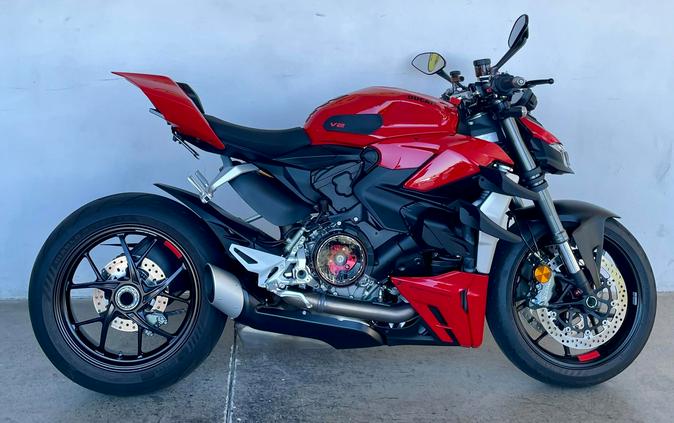 2025 Ducati STREETFIGHTER V2
