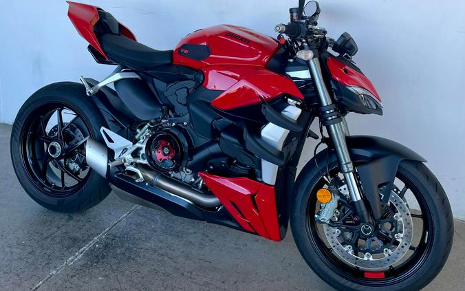 2025 Ducati STREETFIGHTER V2