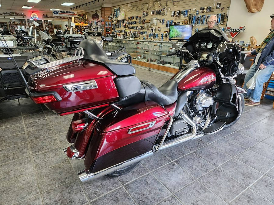 2015 Harley-Davidson® Electra Glide Ultra Limited FLHTK