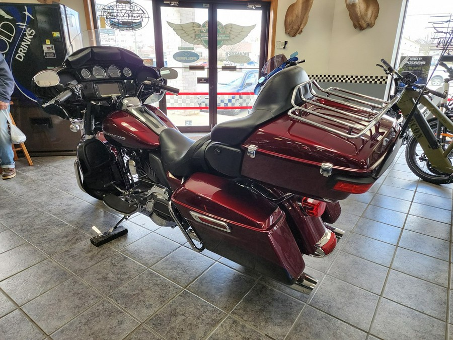 2015 Harley-Davidson® Electra Glide Ultra Limited FLHTK