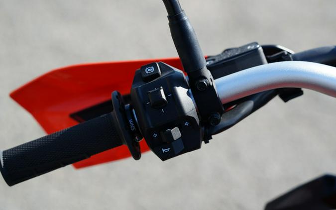 2026 KTM Enduro 690 R