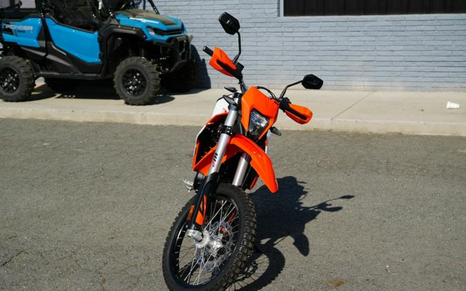 2026 KTM Enduro 690 R