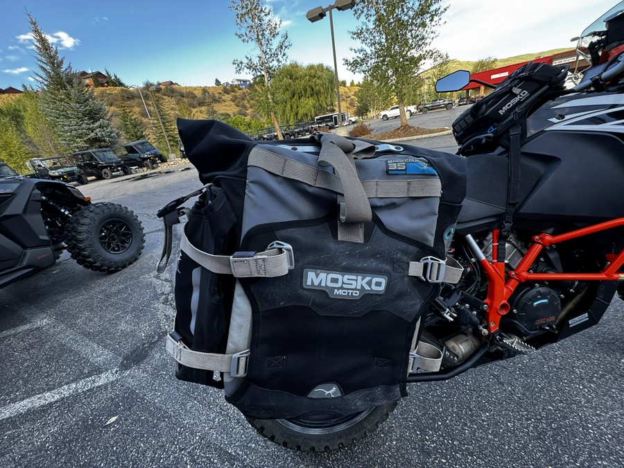 2018 KTM 1090 Adventure R - UM9192