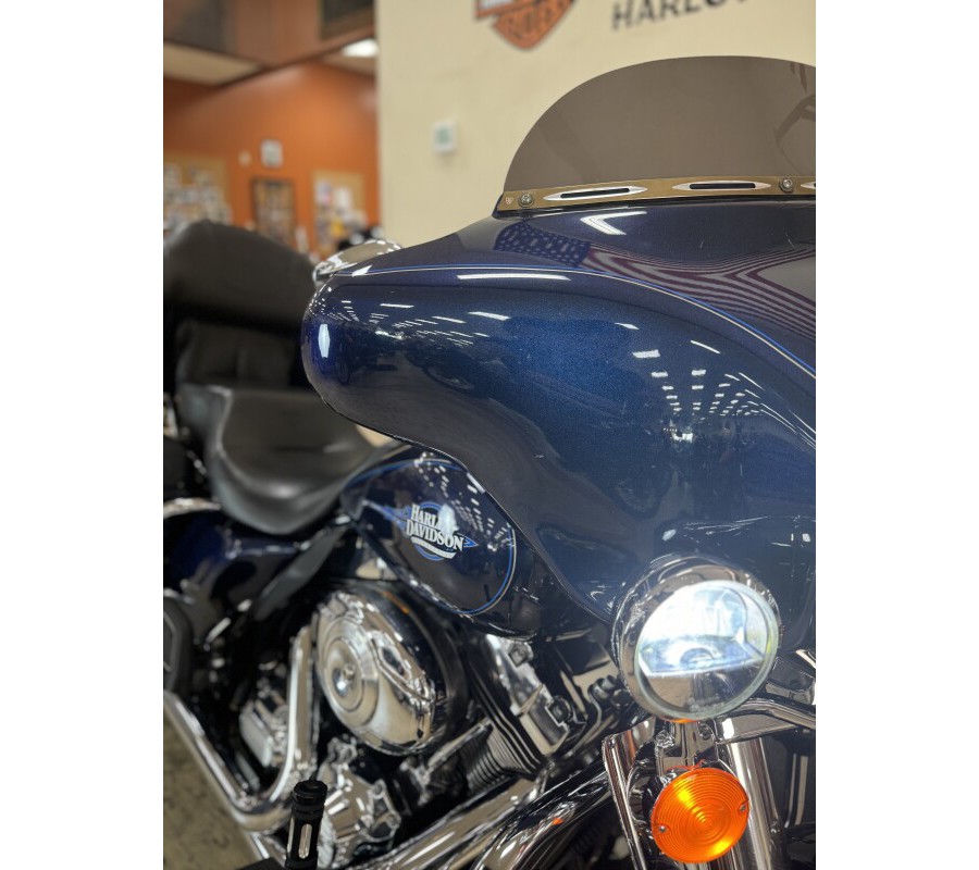 2013 Harley-Davidson Electra Glide Classic Big Blue Pearl