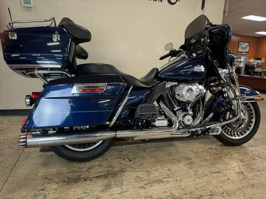 2013 Harley-Davidson Electra Glide Classic Big Blue Pearl