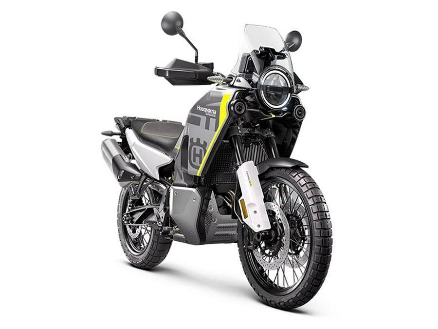 2025 Husqvarna Norden 901