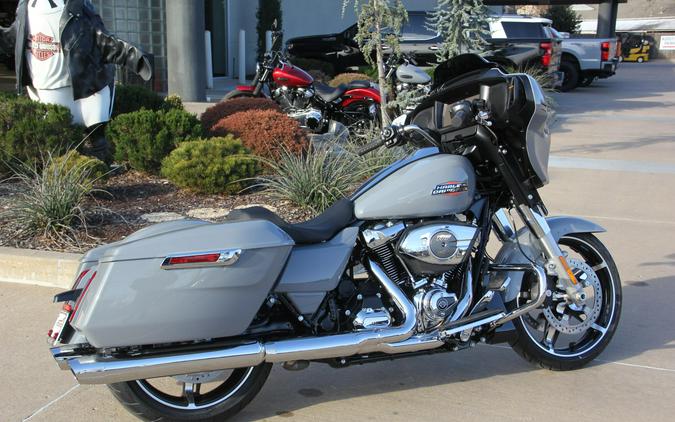 2026 Harley-Davidson Street Glide Solo Model