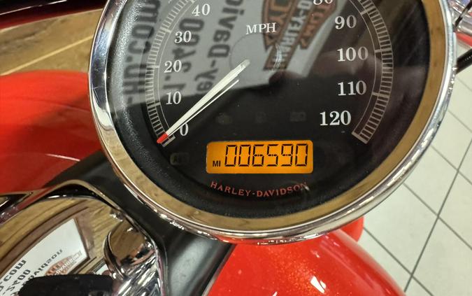 2017 Harley-Davidson® Breakout® Custom Colour Laguna Orange FXSB