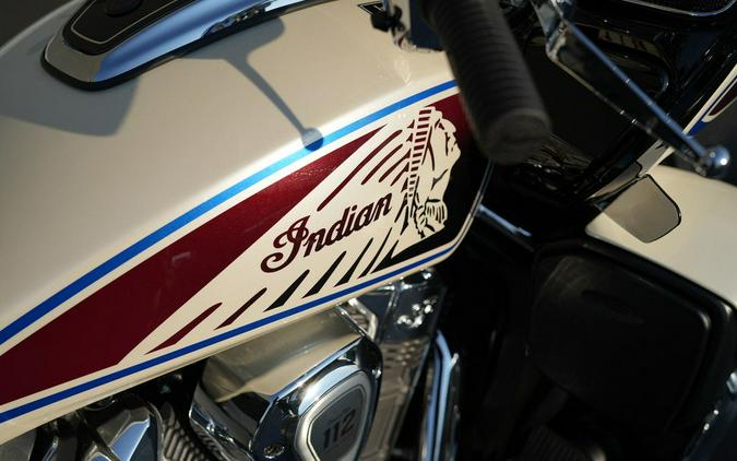 2026 Indian Motorcycle Pursuit Limited Signature Series Frontier Pearl / Revere Red