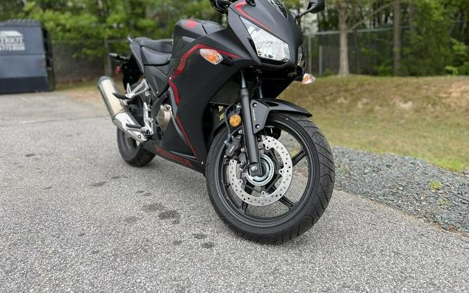 2022 Honda® CBR300R ABS