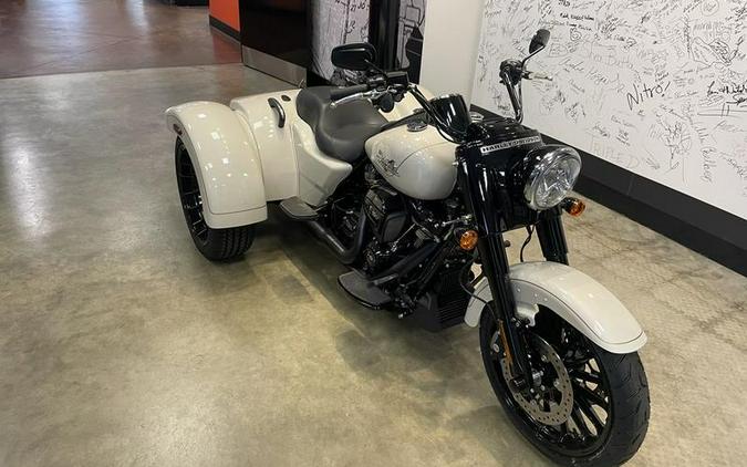 2023 Harley-Davidson® FLRT - Freewheeler®