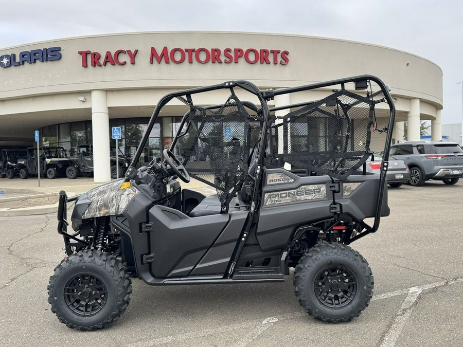 2026 Honda® Pioneer 700 Forest