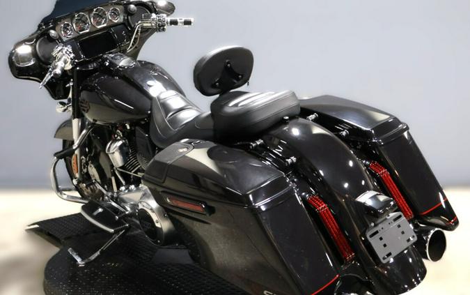 2020 Harley-Davidson CVO Street Glide Black Stardust Fade