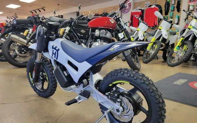 2024 Husqvarna® EE 2